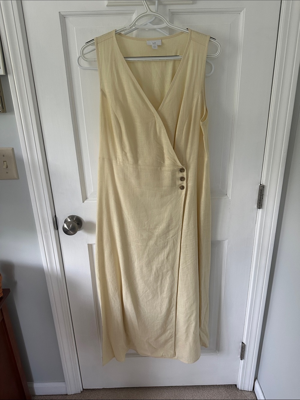 Sleeveless SUNLIGHT Button Wrap Midi Dress with wrap